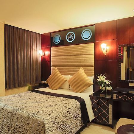 Best Love Boutique Hotel Taipei Bagian luar foto