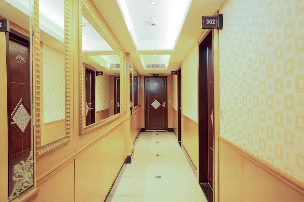 Best Love Boutique Hotel Taipei Bagian luar foto